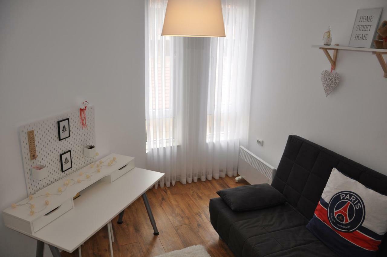 Lux Apartment Pazardzhik Exterior photo